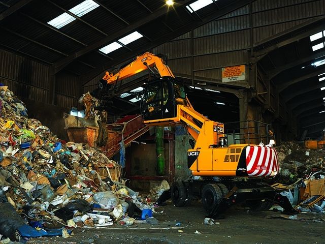 Bauma report JCB’s material handler for waste unveiled